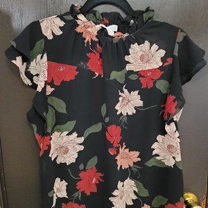 Monteau Los Angeles Black and Red Flower Floral Top Sheer neckline short-sleeved